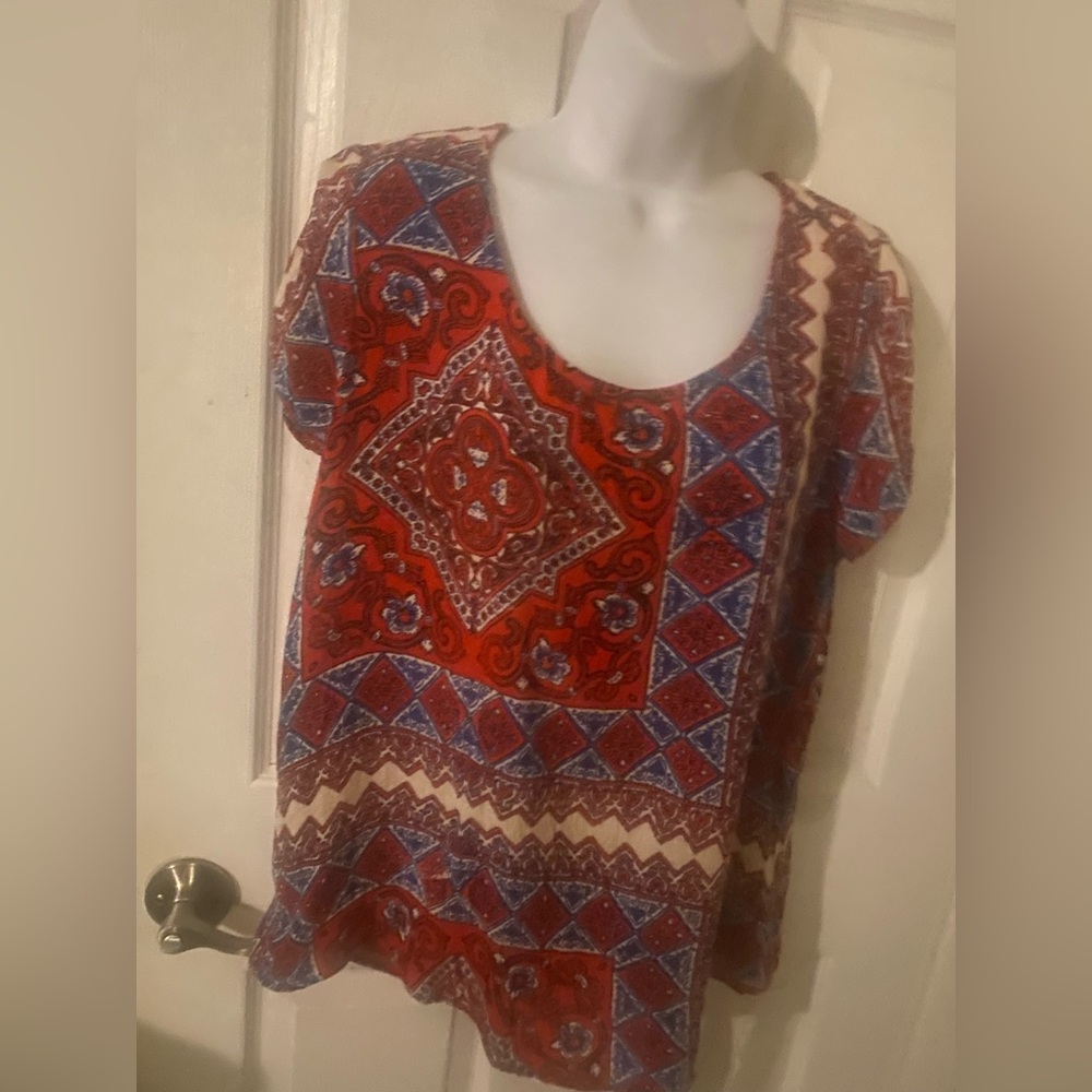 Graphic Red and Brown Short Sleeve Blouse